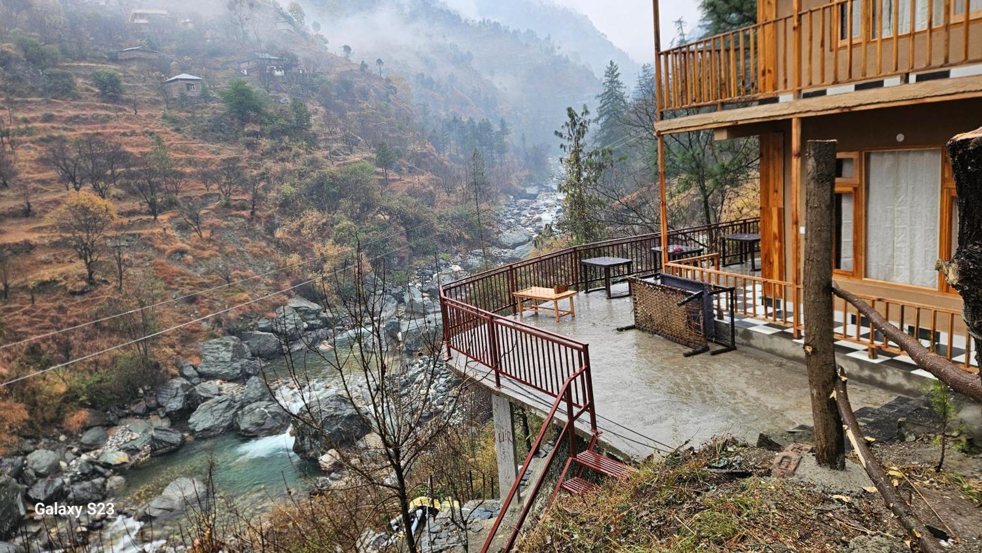 The Fiza Retreat Tirthan Banjār エクステリア 写真