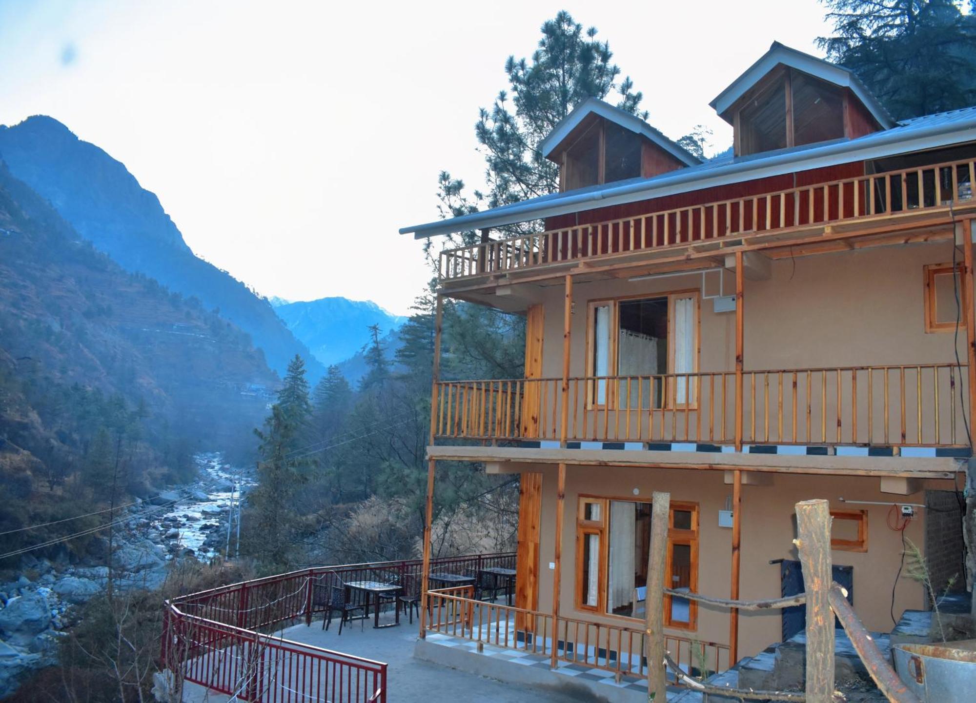 The Fiza Retreat Tirthan Banjār エクステリア 写真