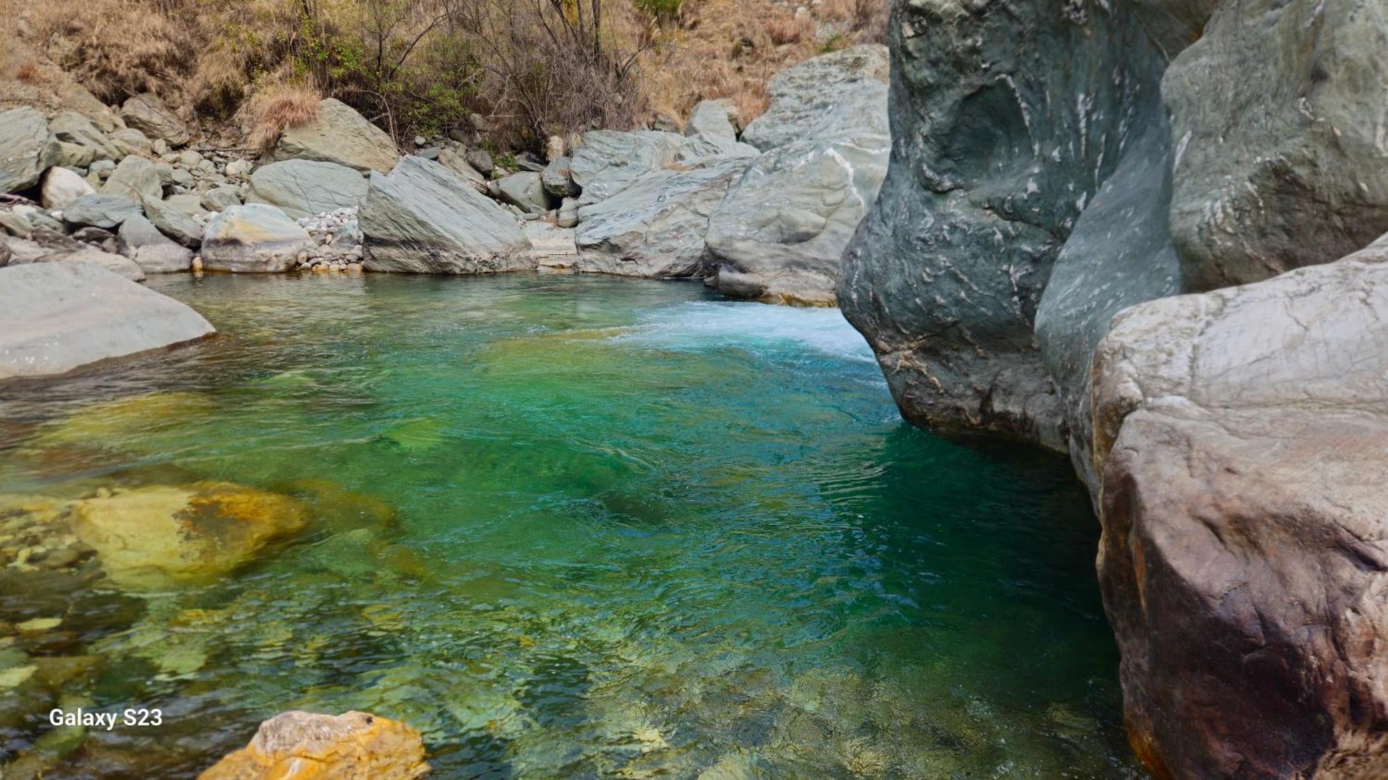 The Fiza Retreat Tirthan Banjār エクステリア 写真