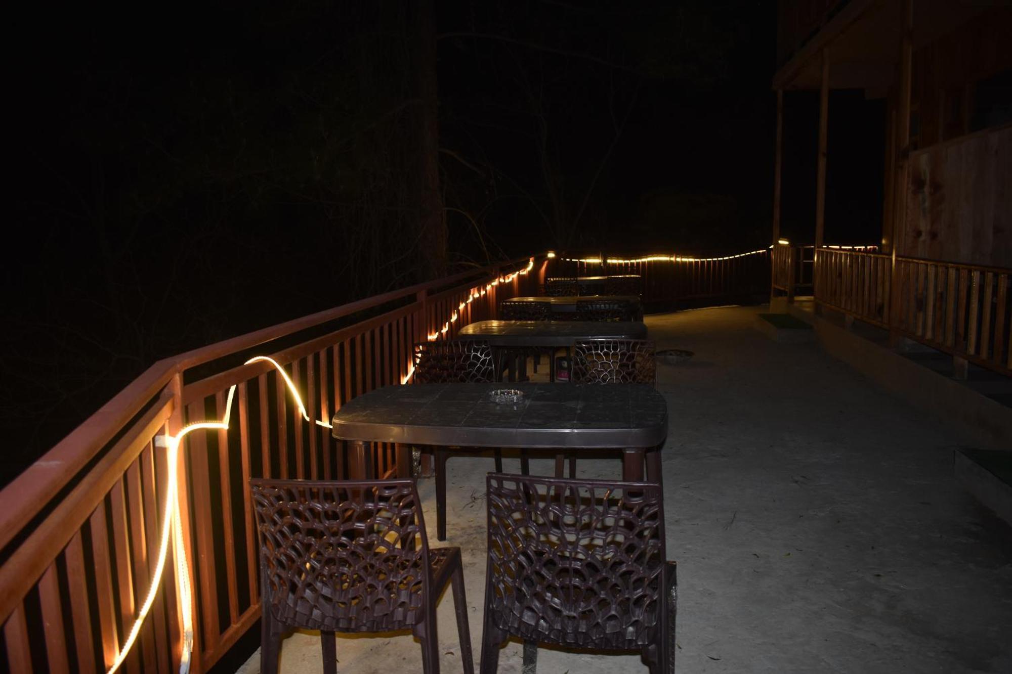 The Fiza Retreat Tirthan Banjār エクステリア 写真